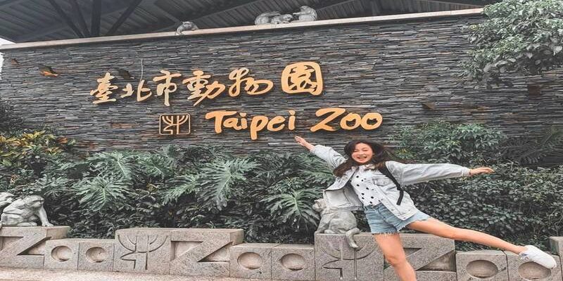 Check in tại cổng sở thú Taipei